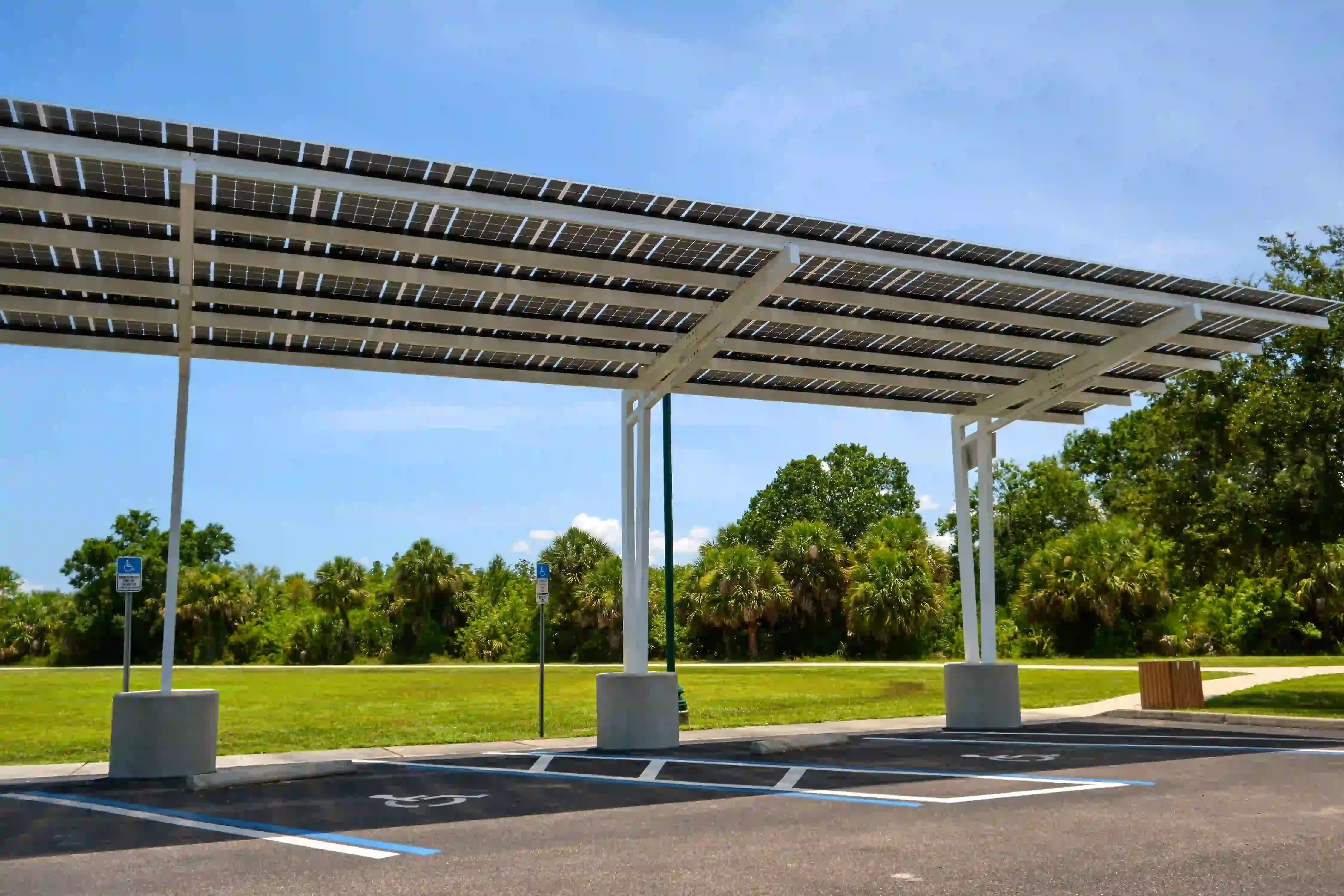 Image installateur carport solaire 4 devis carport solaire