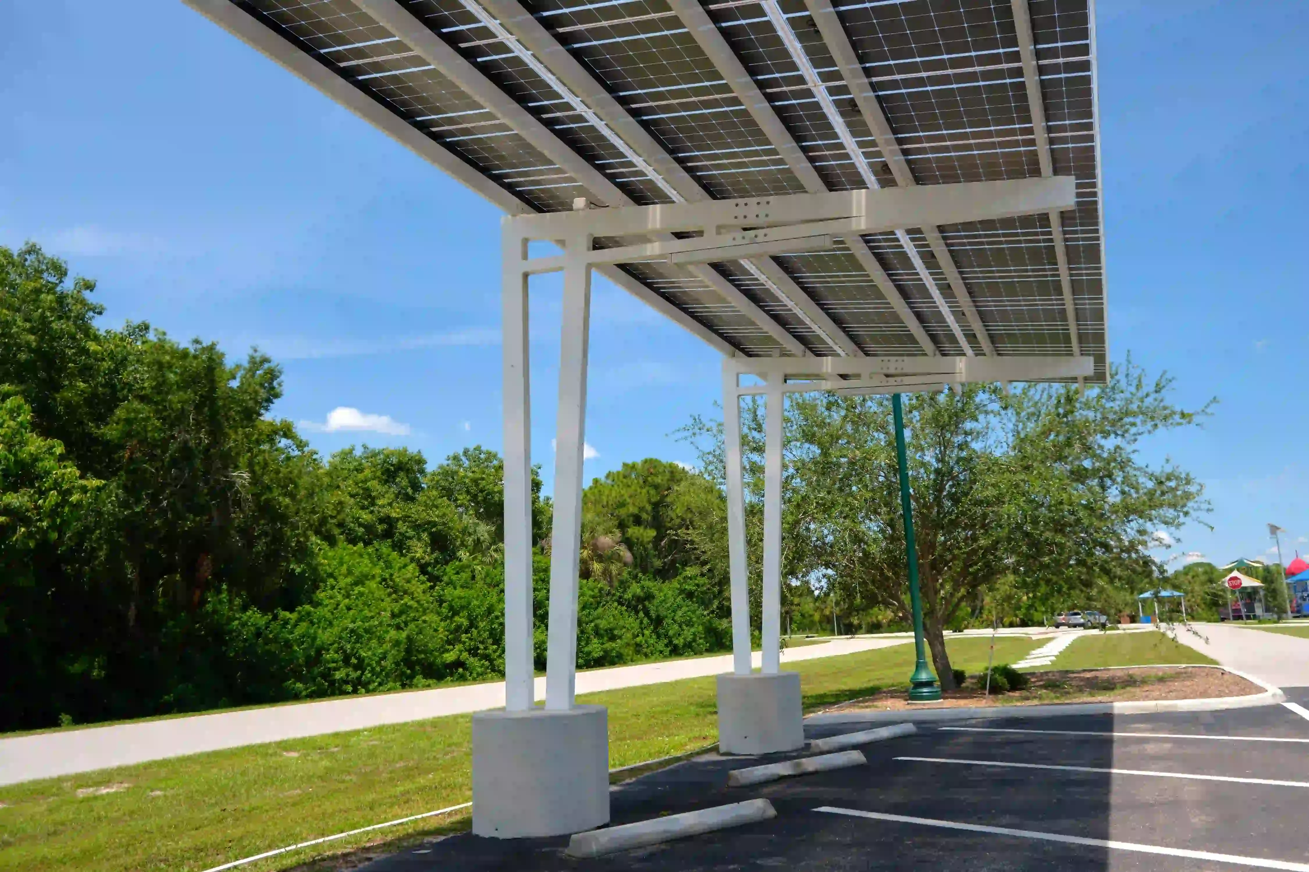 Image installateur carport solaire 5 devis carport solaire